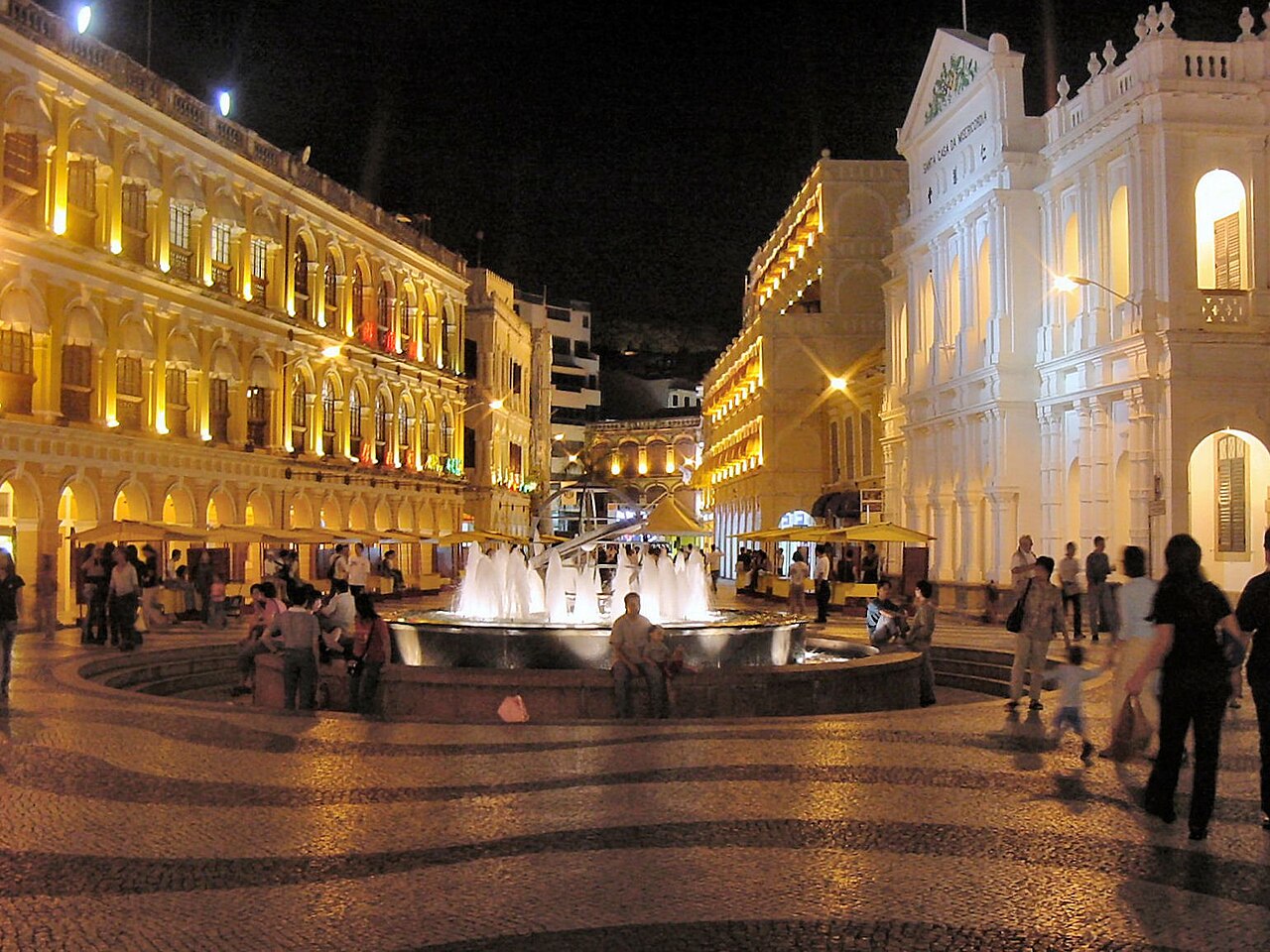 澳门议事亭前地夜景